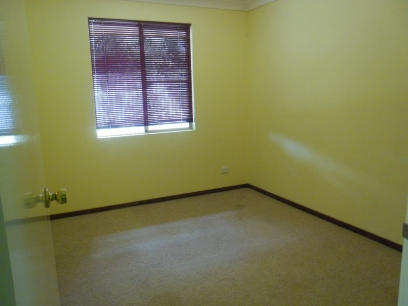 16A Beeston Crescent, Marangaroo WA 6064