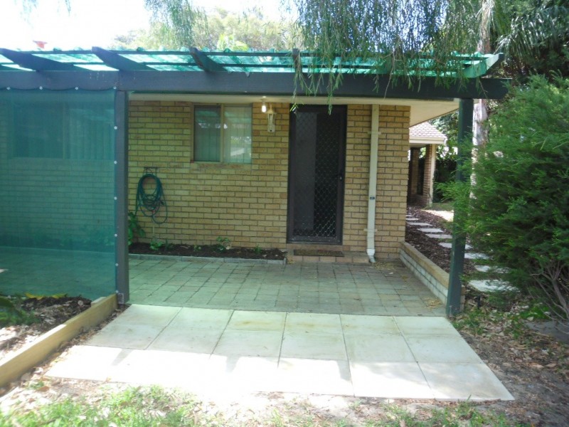 16A Beeston Crescent, Marangaroo WA 6064