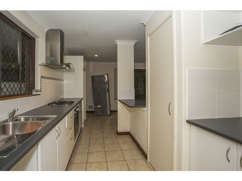 77 Walanna Drive, Karawara WA 6152