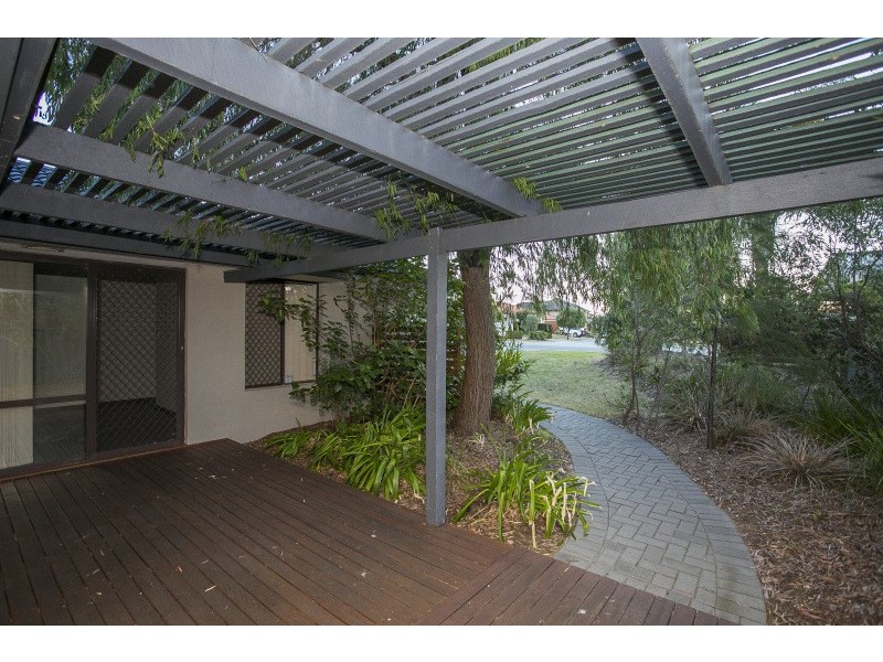 77 Walanna Drive, Karawara WA 6152