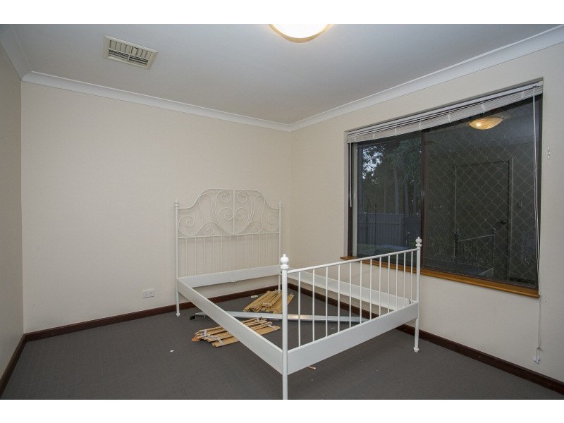 77 Walanna Drive, Karawara WA 6152