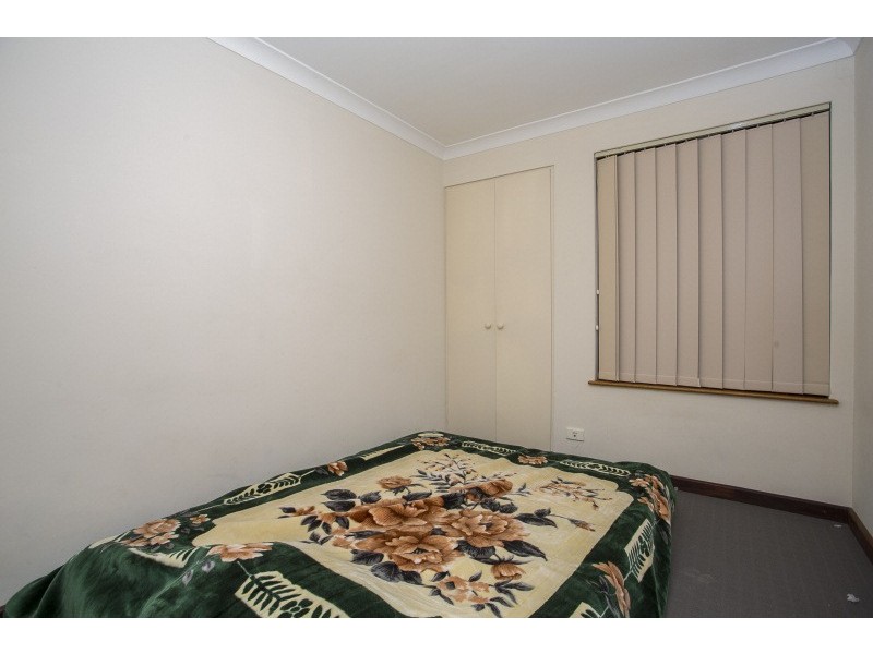 77 Walanna Drive, Karawara WA 6152