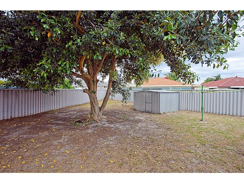 16 Olive Grove, Beechboro WA 6063