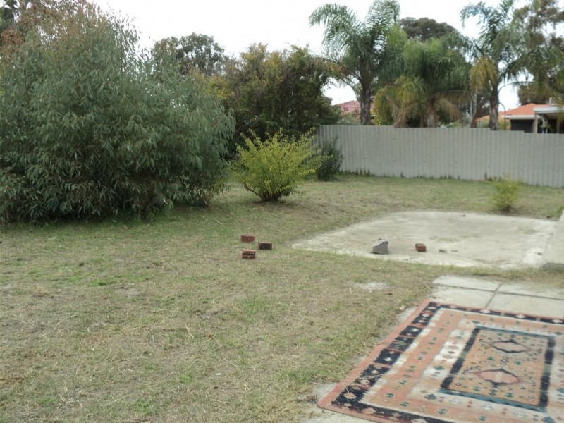 2 Petry street, Langford WA 6147