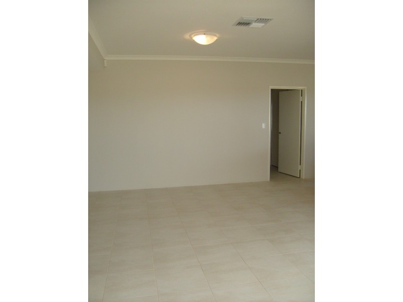 9 Idaho Court, Landsdale WA 6065