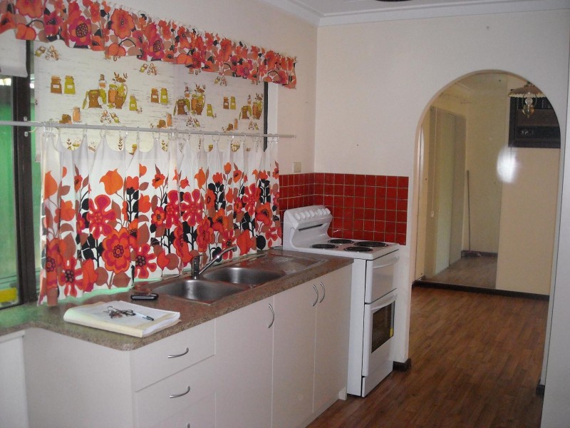 5 Abbott Way, Swan View WA 6056