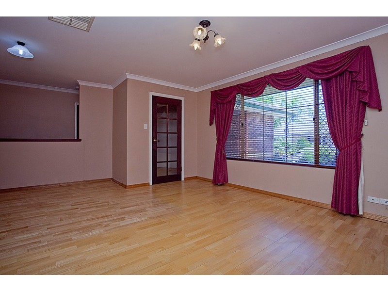 19 Viola Pl, Beechboro WA 6063