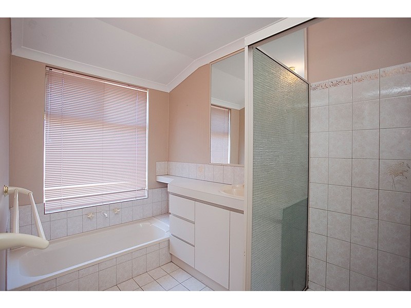 19 Viola Pl, Beechboro WA 6063