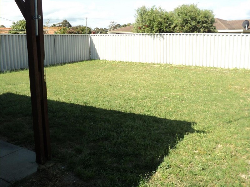 16 Salisbury Road, Beechboro WA 6063