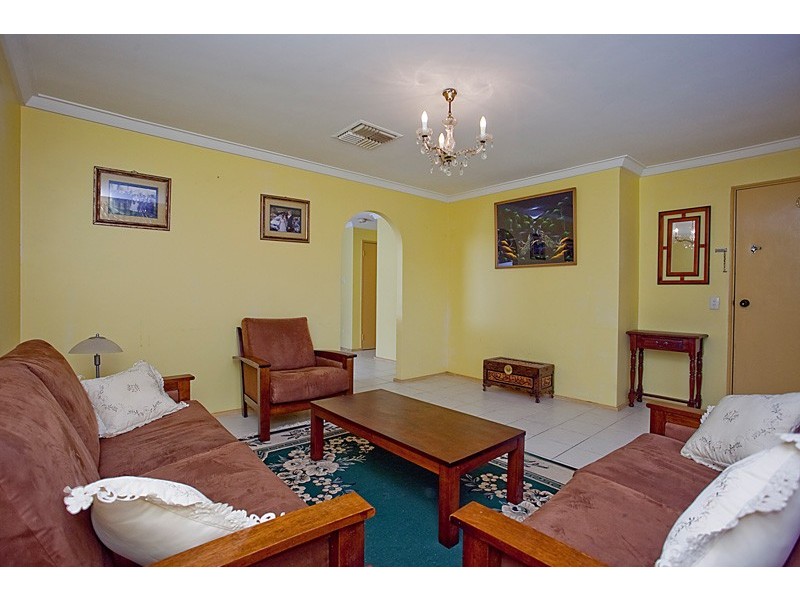 19 Maguire Avenue, Beechboro WA 6063