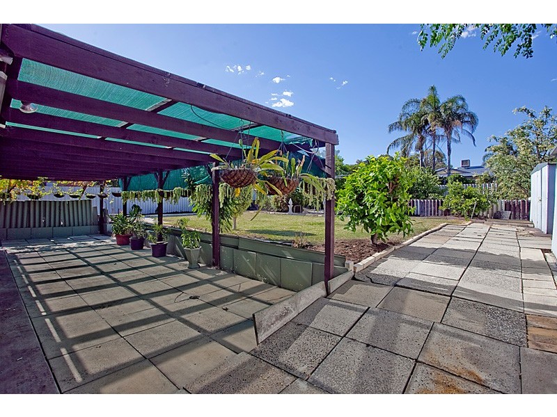 19 Maguire Avenue, Beechboro WA 6063