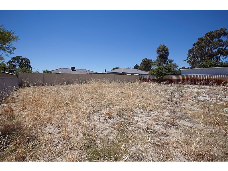 8A Devenish Road, Lockridge WA 6054