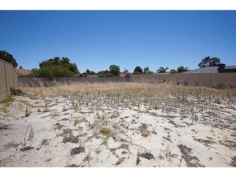 8A Devenish Road, Lockridge WA 6054