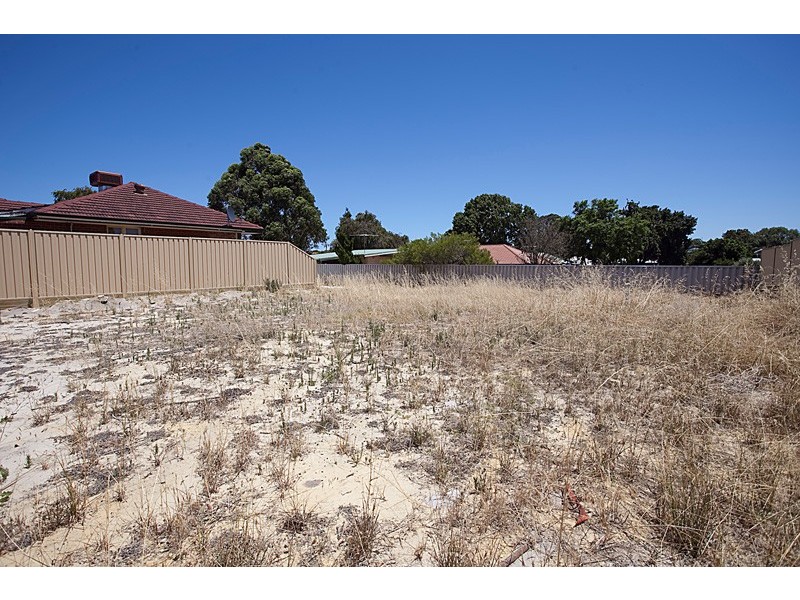 8A Devenish Road, Lockridge WA 6054