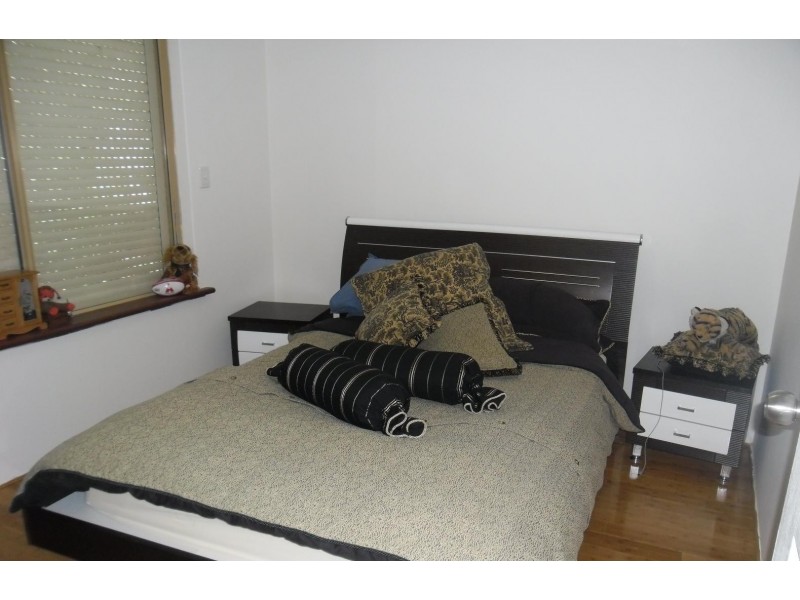 6 Valley Brook Drive, Caversham WA 6055