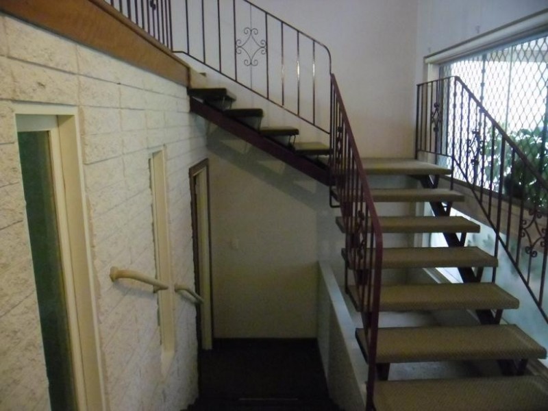 13 Davidson Road, Attadale WA 6156