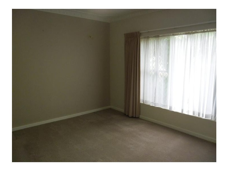 13 Davidson Road, Attadale WA 6156