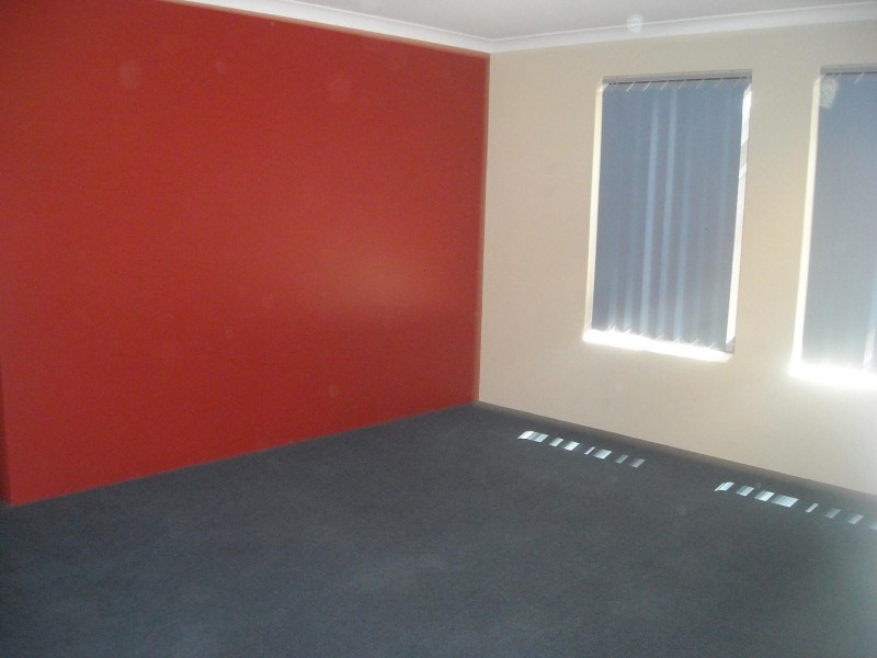 19A Coonawarra Drive, Caversham WA 6055