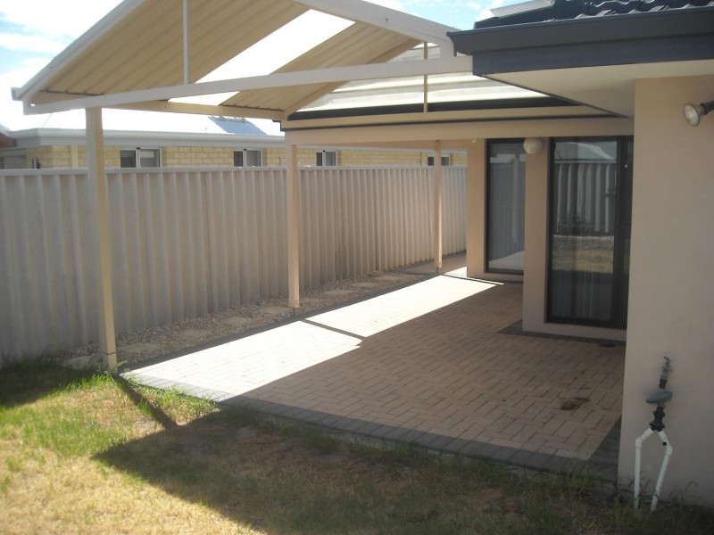 19A Coonawarra Drive, Caversham WA 6055