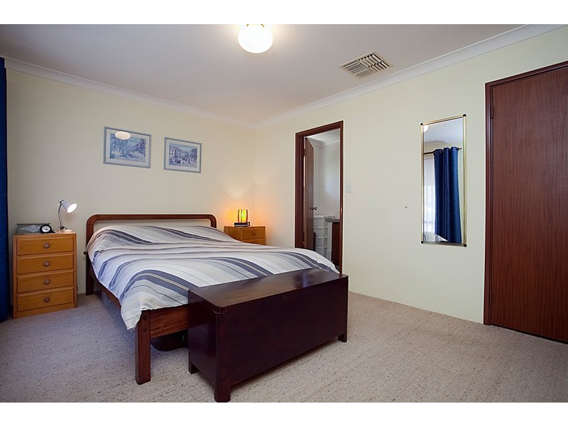 8 Meechin Way, Beechboro WA 6063