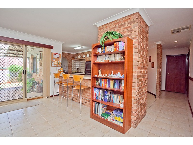 8 Meechin Way, Beechboro WA 6063