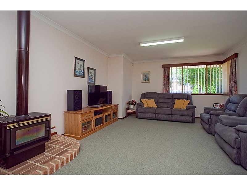 8 Meechin Way, Beechboro WA 6063