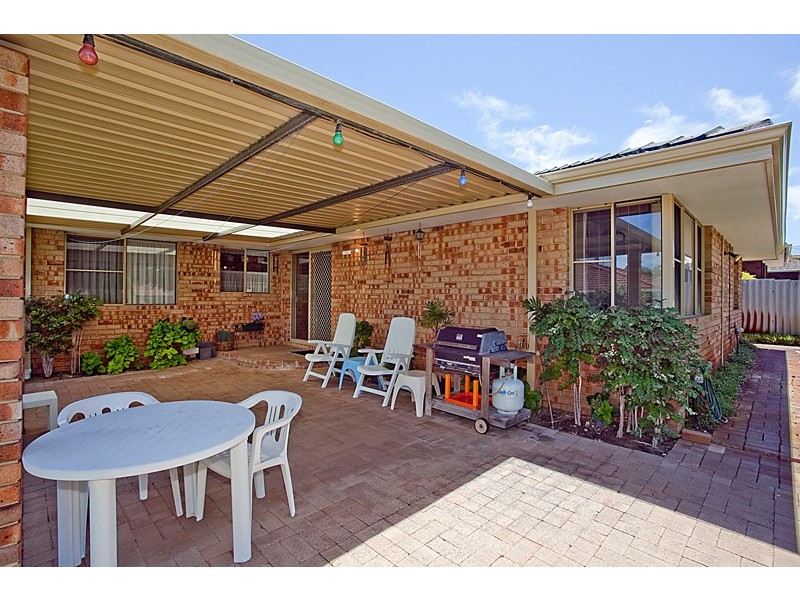 8 Meechin Way, Beechboro WA 6063