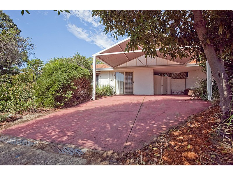 2 Knight Avenue, Yokine WA 6060