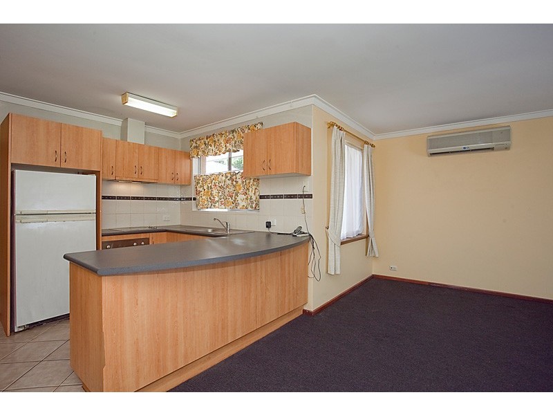 2 Knight Avenue, Yokine WA 6060