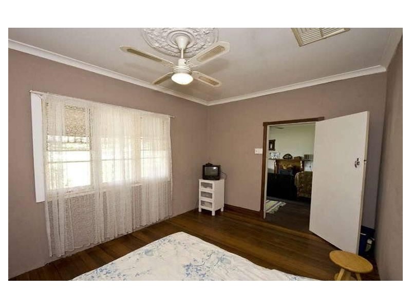 15 Koolgoo Way, Koongamia WA 6056