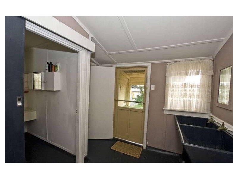 15 Koolgoo Way, Koongamia WA 6056