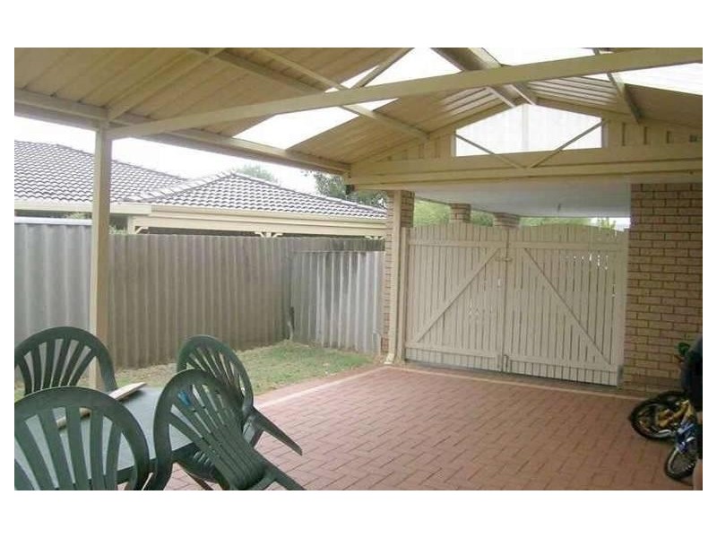 3 Glenmont Gardens, Ballajura WA 6066