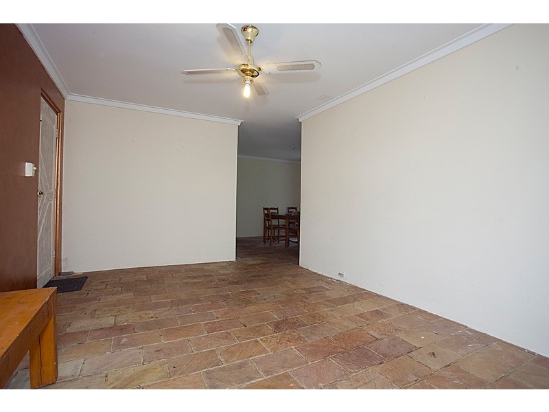 21 Lena Cr, Beechboro WA 6063
