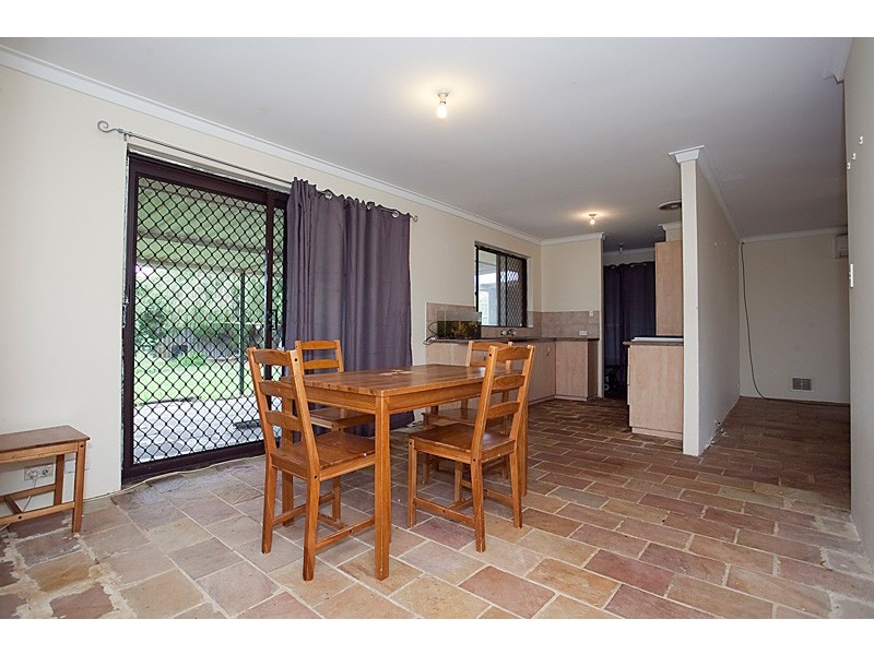 21 Lena Cr, Beechboro WA 6063