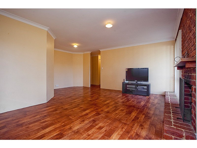 27 Maranon Crescent, Beechboro WA 6063