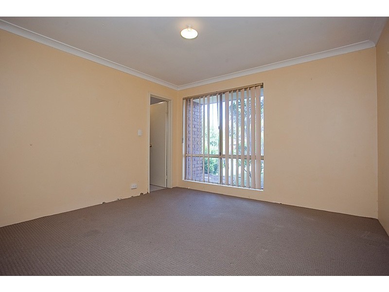 27 Maranon Crescent, Beechboro WA 6063