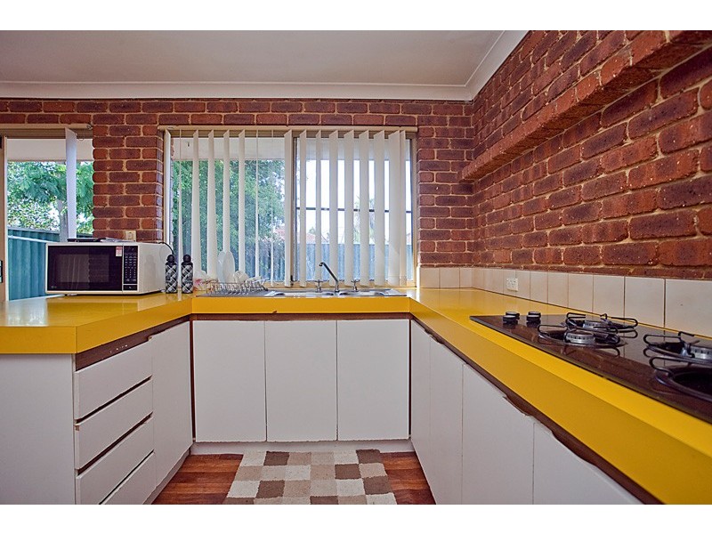 27 Maranon Crescent, Beechboro WA 6063