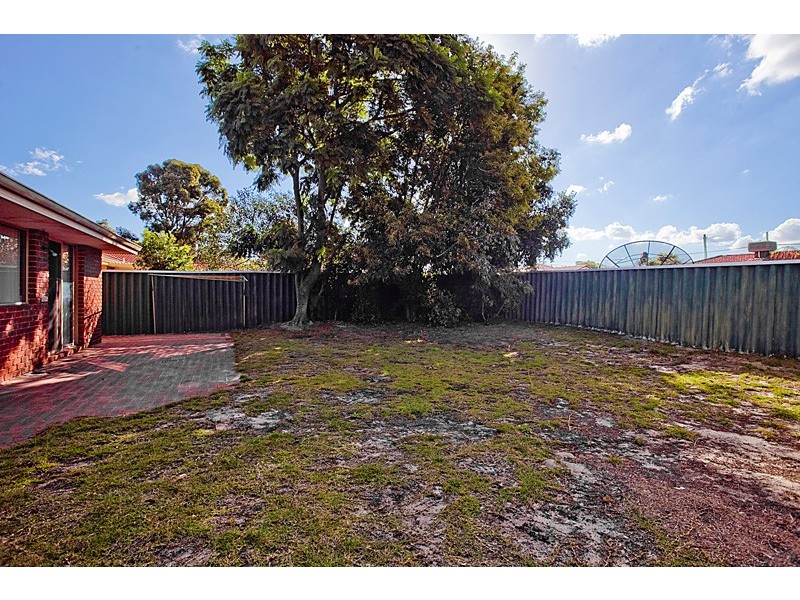 27 Maranon Crescent, Beechboro WA 6063
