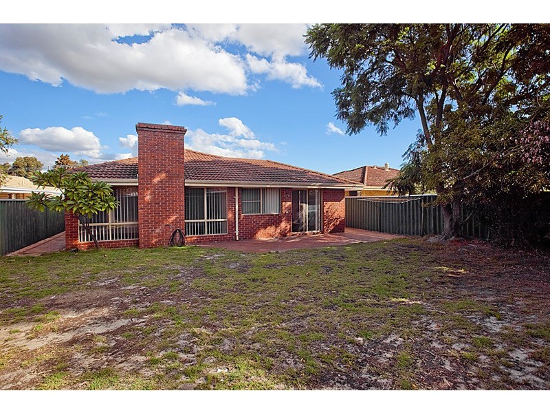 27 Maranon Crescent, Beechboro WA 6063