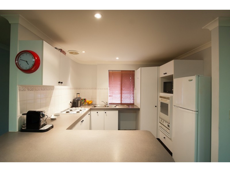 27 Redgate Court, Kiara WA 6054