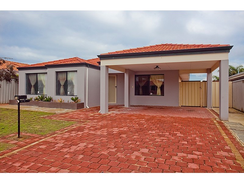17 Peran Street, Beechboro WA 6063