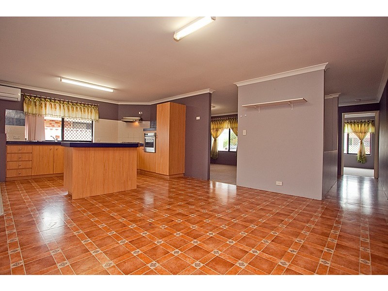 17 Peran Street, Beechboro WA 6063