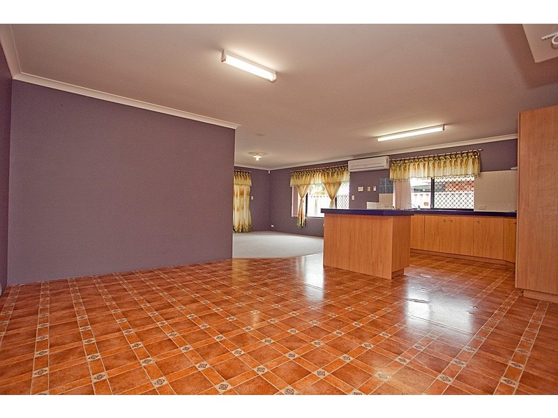 17 Peran Street, Beechboro WA 6063