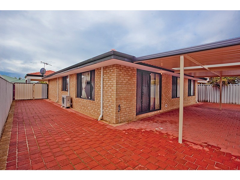 17 Peran Street, Beechboro WA 6063