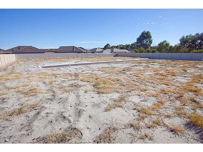 1/217 Patricia Street, Caversham WA 6055