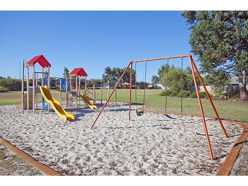 1/217 Patricia Street, Caversham WA 6055