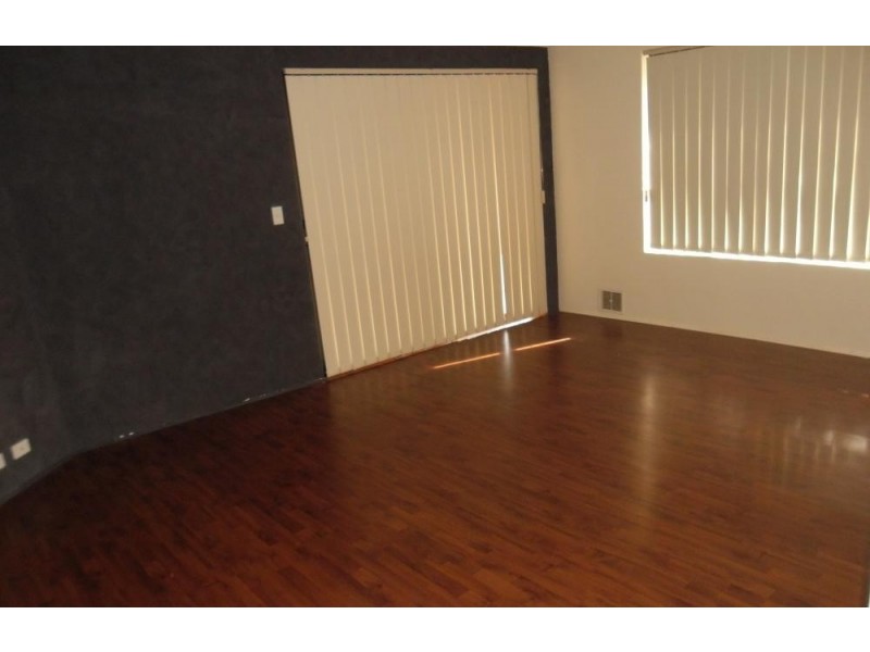8 Plume Grdns, Beechboro WA 6063