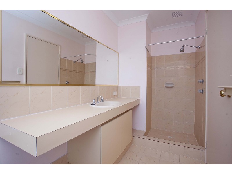 19 Pinewood Pl, Beechboro WA 6063