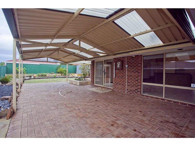19 Pinewood Pl, Beechboro WA 6063