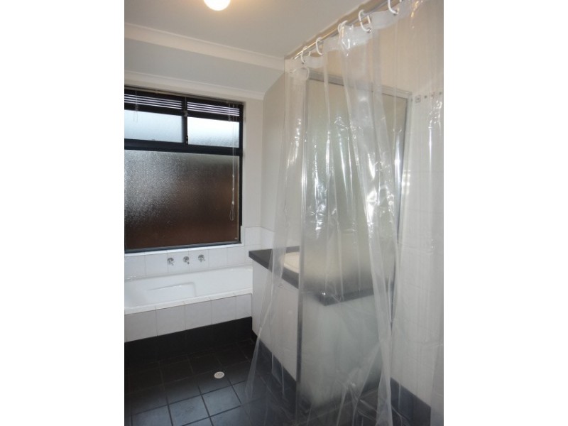 15C Maneroo Way, Ellenbrook WA 6069